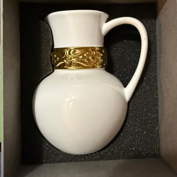 NIB Katy Briscoe 24k Gold Trim Bangles Bone China Hand Painted Creamer Pitcher - Picture 8 of 8
